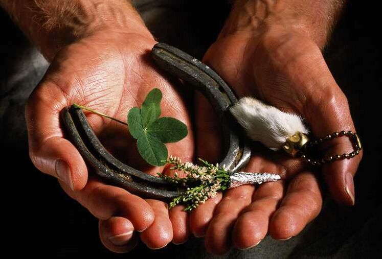 hobuseraud kui õnne amulett