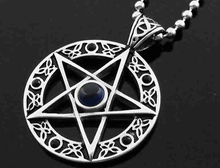 maagiline ripats kui õnne amulet